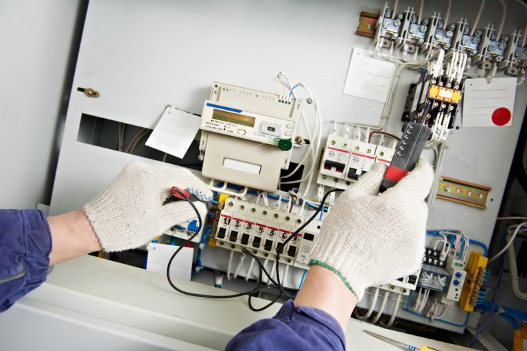 Mise aux normes et sécurité des installations électriques